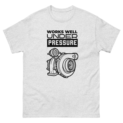 Works Well Under Pressure turbo graphic t-shirt — Marque