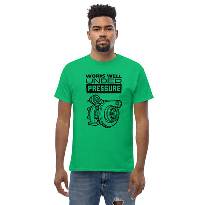 Works Well Under Pressure turbo graphic t-shirt — Marque