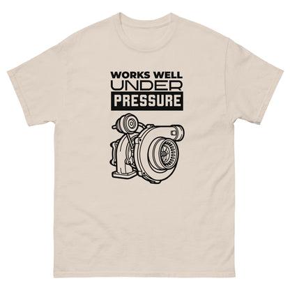 Works Well Under Pressure turbo graphic t-shirt — Marque