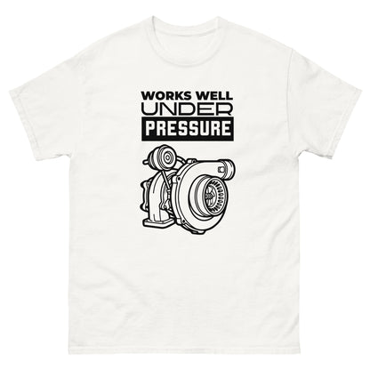 Works Well Under Pressure turbo graphic t-shirt — Marque